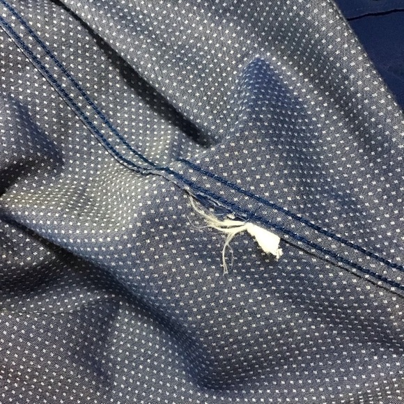 UNTUCKit Altavins Navy Short Sleeve Button Down Shirt. - Picture 11 of 11